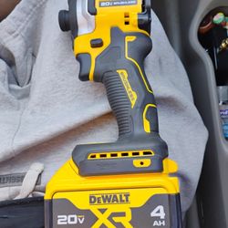 DeWalt 20 V Brushless  With 20v XR Battery 