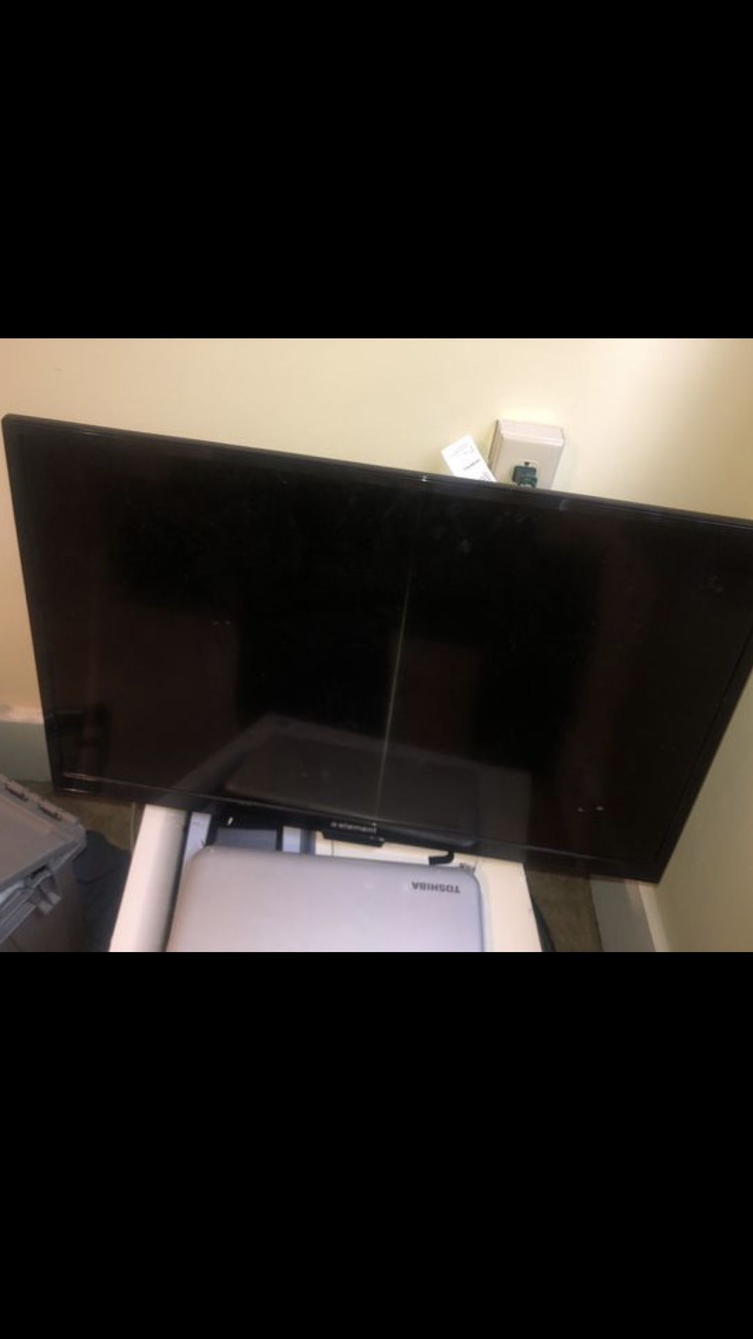 32 inch tv.