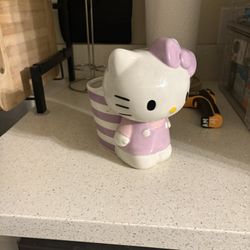 Hello Kitty Base 