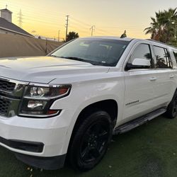 Chevy Suburban 215 Salvaje 143, Millas 