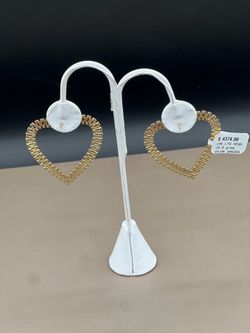 14kt solid gold Rolex Style heart earring