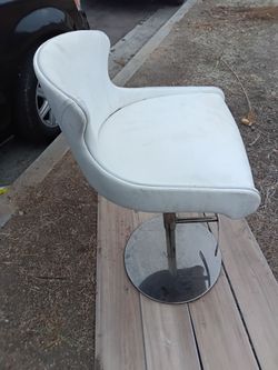 2 leather bar stools