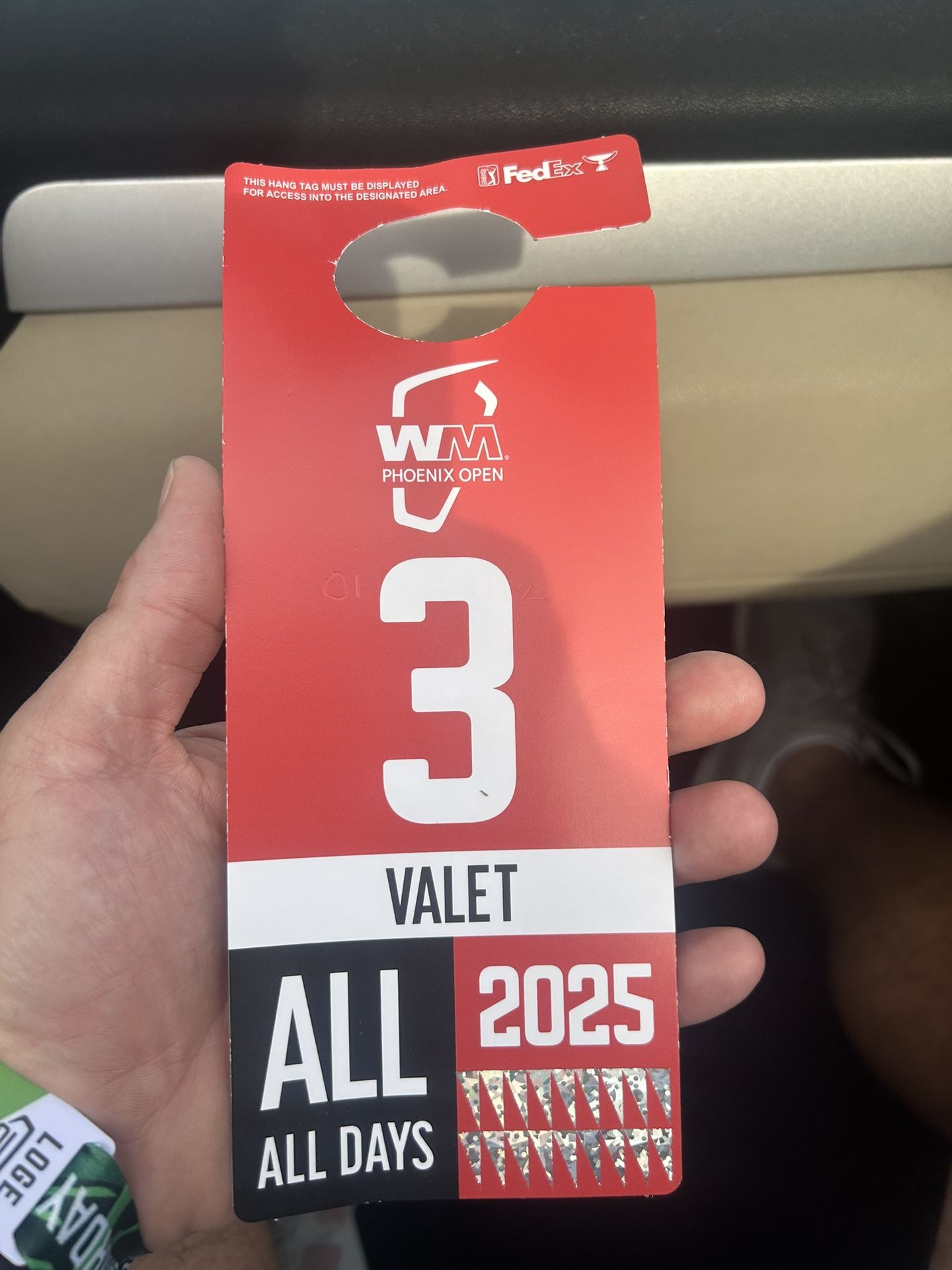 Valet Pass. Lot 3