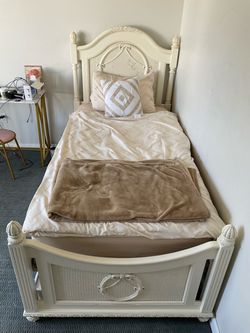 Twin girls bed and armoire
