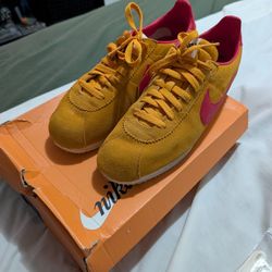 Nike Classic Cortez SE VTG