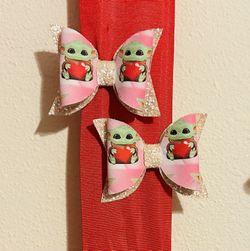 Beautiful Baby Yoda Small Bows
