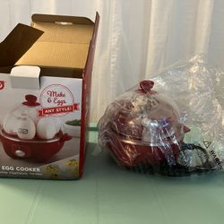 NEW Open Box RED Dash Rapid Egg Cooker Makes 6 Eggs Any Style Damaged In Shiping
