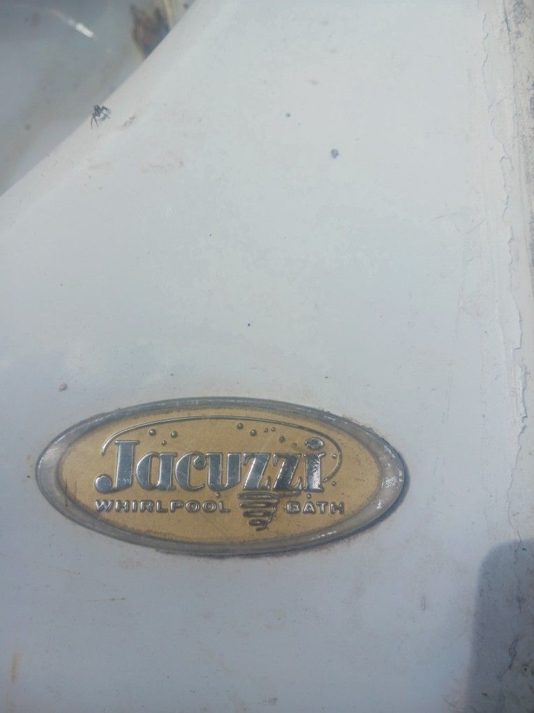 Jacuzzi Lawn & Garden