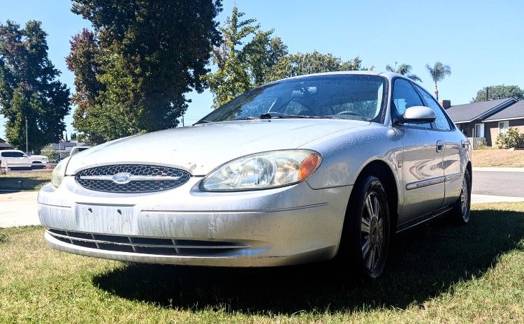 2002 Ford Taurus