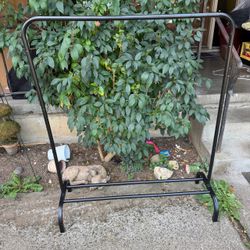 Black Metal Clothing Rack