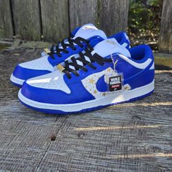 Supreme Nike SB Dunk Low Stars Hyper Royal SS21