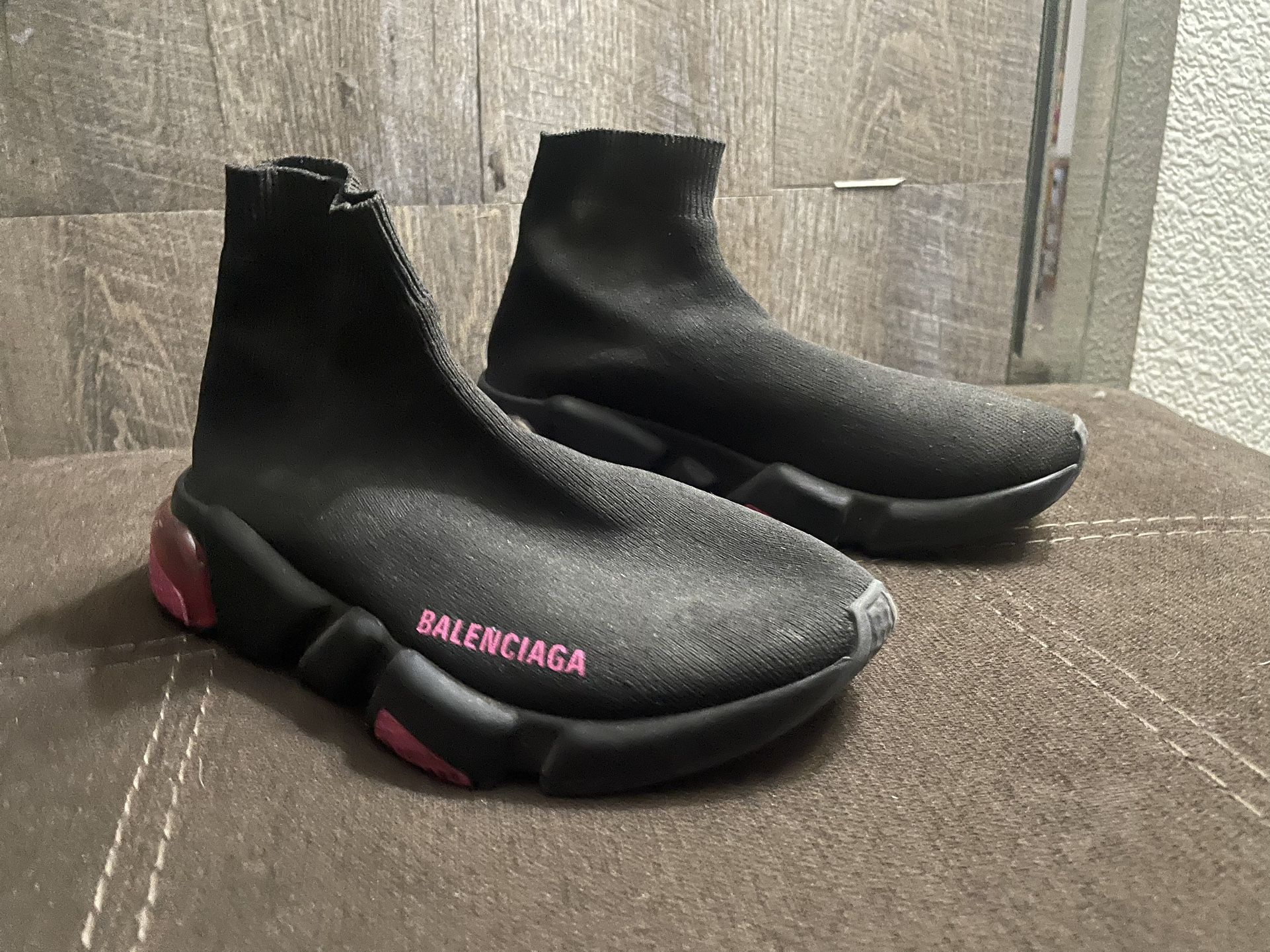 morgue Nervesammenbrud instinkt Balenciaga Speed Trainer Shoes for Sale in Las Vegas, NV - OfferUp