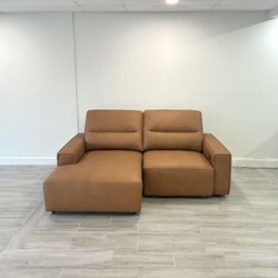 Brand NEW Real Leather Power Chaise Sectional Couch / Sofa [FREE Delivery🚚]