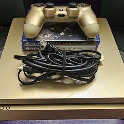 Gold Playstation 4 1TB