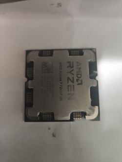 AMD Ryzen 7 7800X3D
