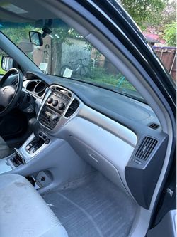 2007 Toyota Highlander v6 con 183mil millas