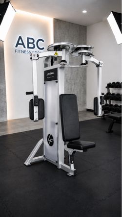 Life Fitness Pectoral Fly