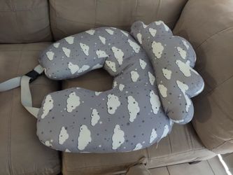 Nursing pillow