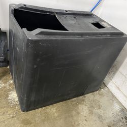 200 gallon water reservoir