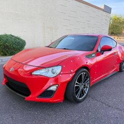 2015 TOYOTA FR-S COUPE, MANUAL TRANSMISSION, CLEAN AUTO-CHECK, COLD AC, RUNS GREAT, GREAT ON GAS, FINANCE AVAILABLE 🚘