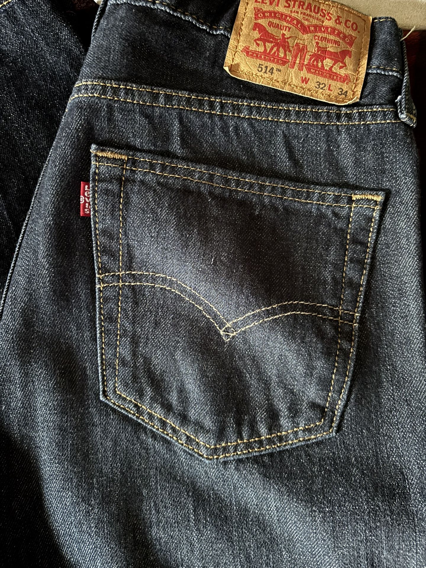 Levi Jeans 514 Size 32x34