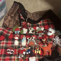 Wilderness Christmas Decor