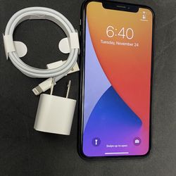 Factory unlocked apple iphone X 256gb, store warranty! 