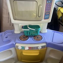 Little Play Kitchen