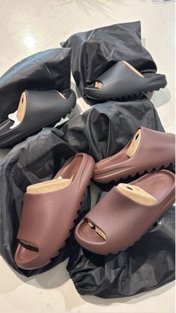 YZY YS-01 Slides