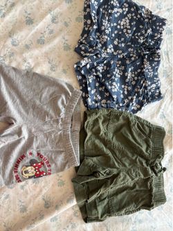 Girls shorts 5/6
