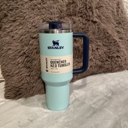 New Stanley 40 Oz Quencher Tumbler
