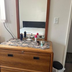 table room with mirror 