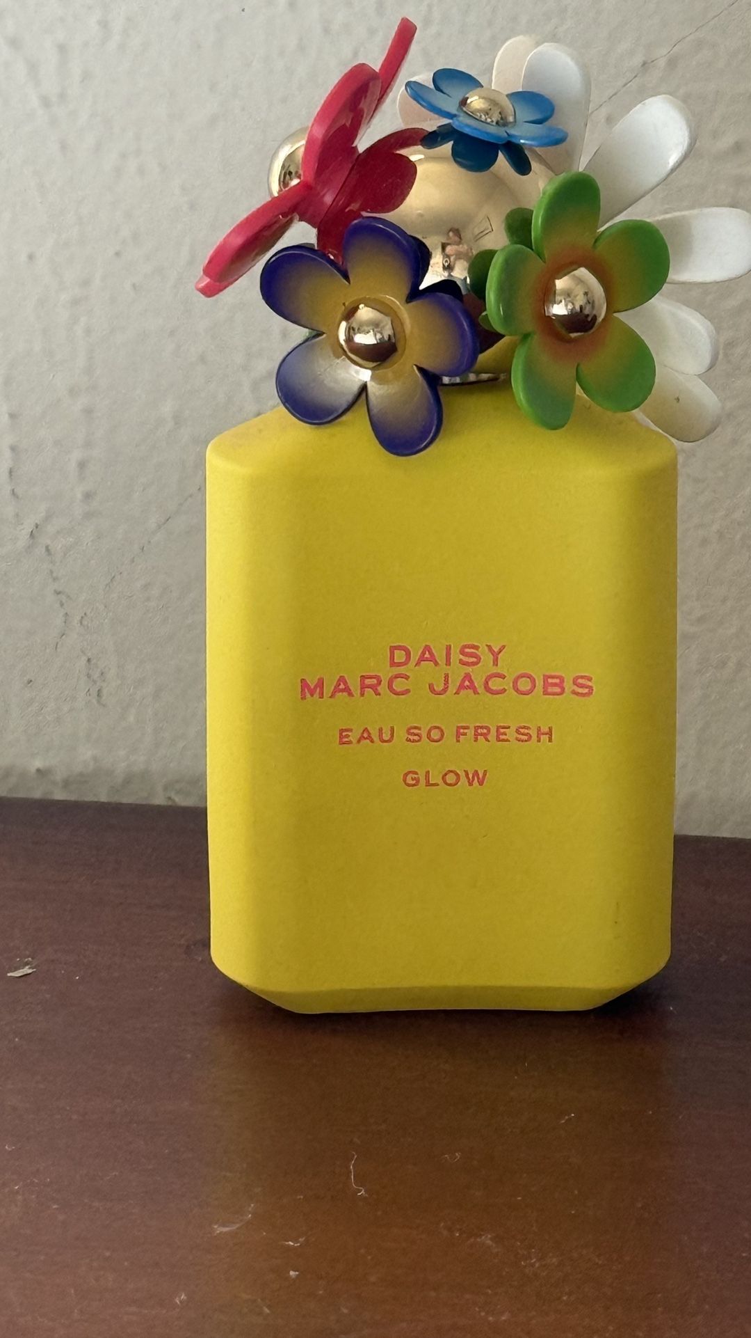 📣Flash sale!!!!  Marc Jacobs Daisy Eau so Fresh Glow