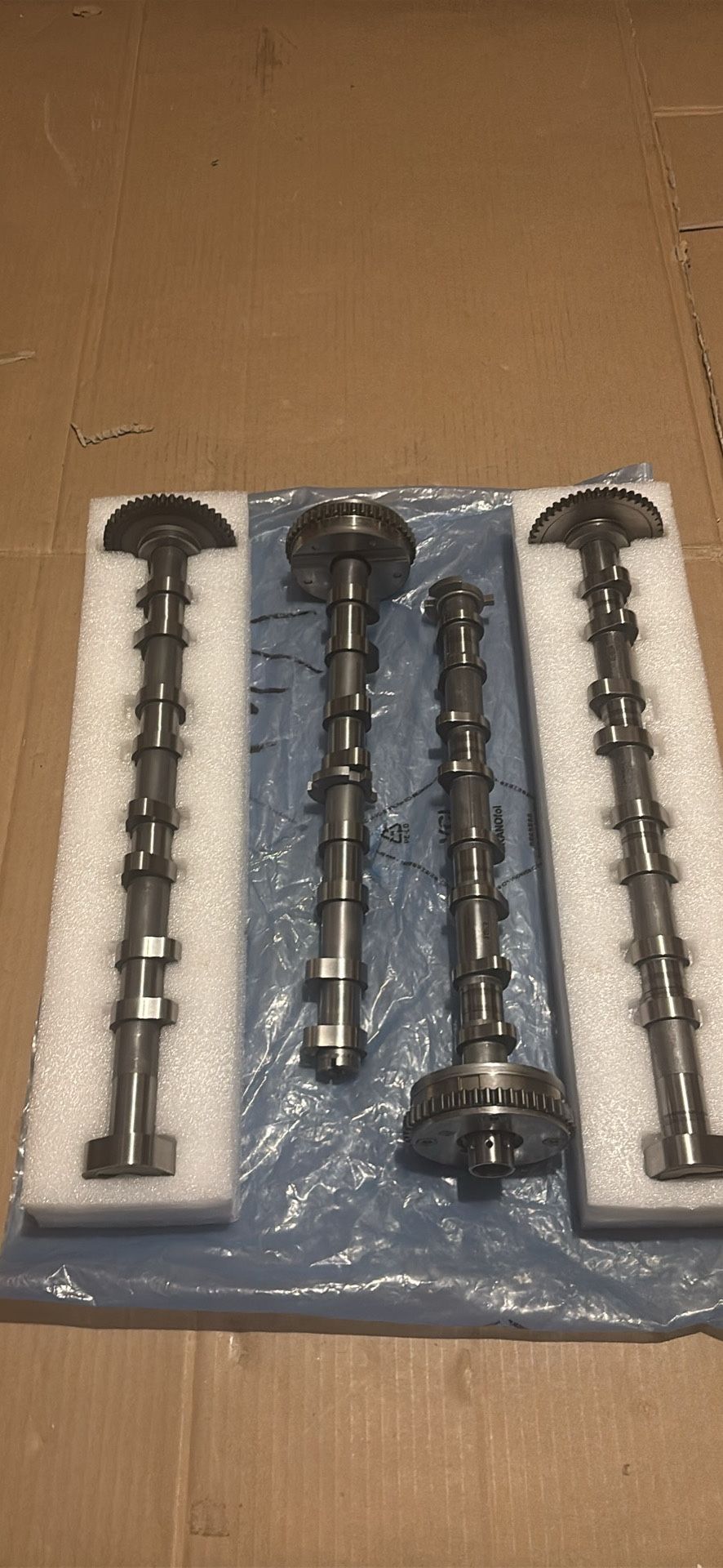 2x Intake Output Camshaft Timing Gear Assembly 06J109088 06H109571G For AUDI VW