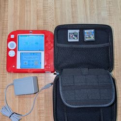Nintendo DS2 w/ Case And 2 Games 