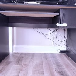 Office Desk With Keyboard Tray