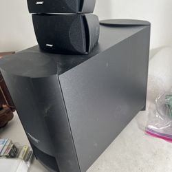 Bose Acoustimass Module Bose Subwoofer With 2  Speakers   MISSING WIRES