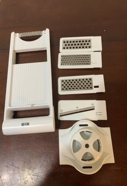 Vintage 1998 Art Of Slicing 6 In 1 Grater,  Slicer & SHREDDER