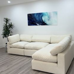 FREE DELIVERY SECTIONAL MODULAR CLOUD SOFA GRANT SOFA NEW IN BOX