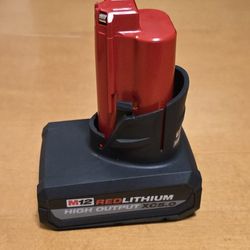 Milwaukee M12 High Output XC 5.0Ah Like New No Low Offers/Trades. Price is Firm. Pickup in  Burien Yes Available 