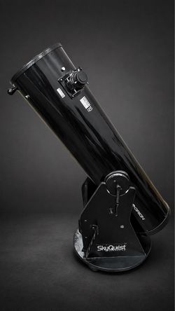 Orion SkyQuest XT10 Deluxe 10” Telescope + 4 Meade Eyepieces – Excellent