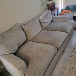 Modular couch/sofa with ottoman