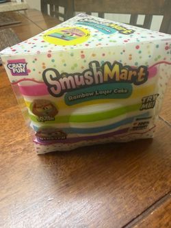 SmushMart Cake Squishy