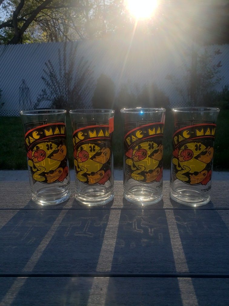 Vintage 1982 Pacman Drinking Glasses SET OF 4! NEW!