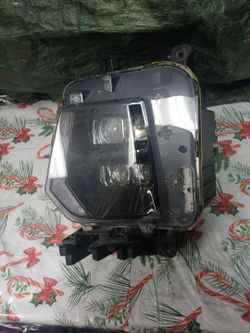2022-25 Hyundai Santa Cruz Left Headlight