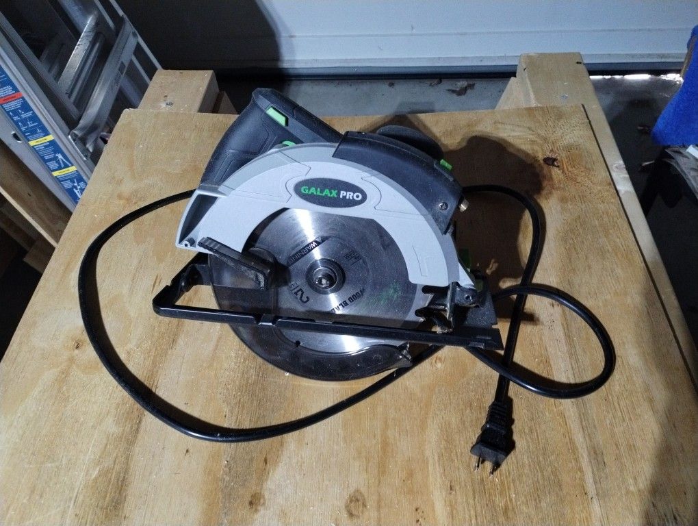 Circular Saw