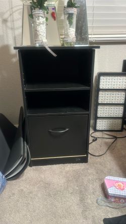 Black side table with drawer/shelve