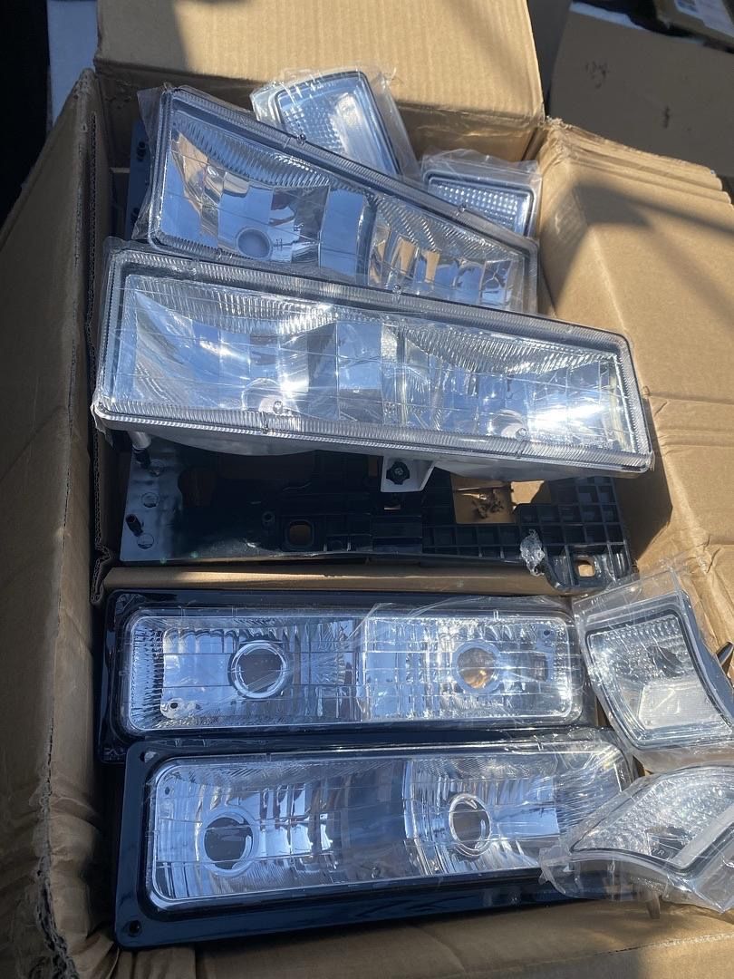 88-99 Chevy C10 Chrome Clear Headlights 8 Piece - Broken