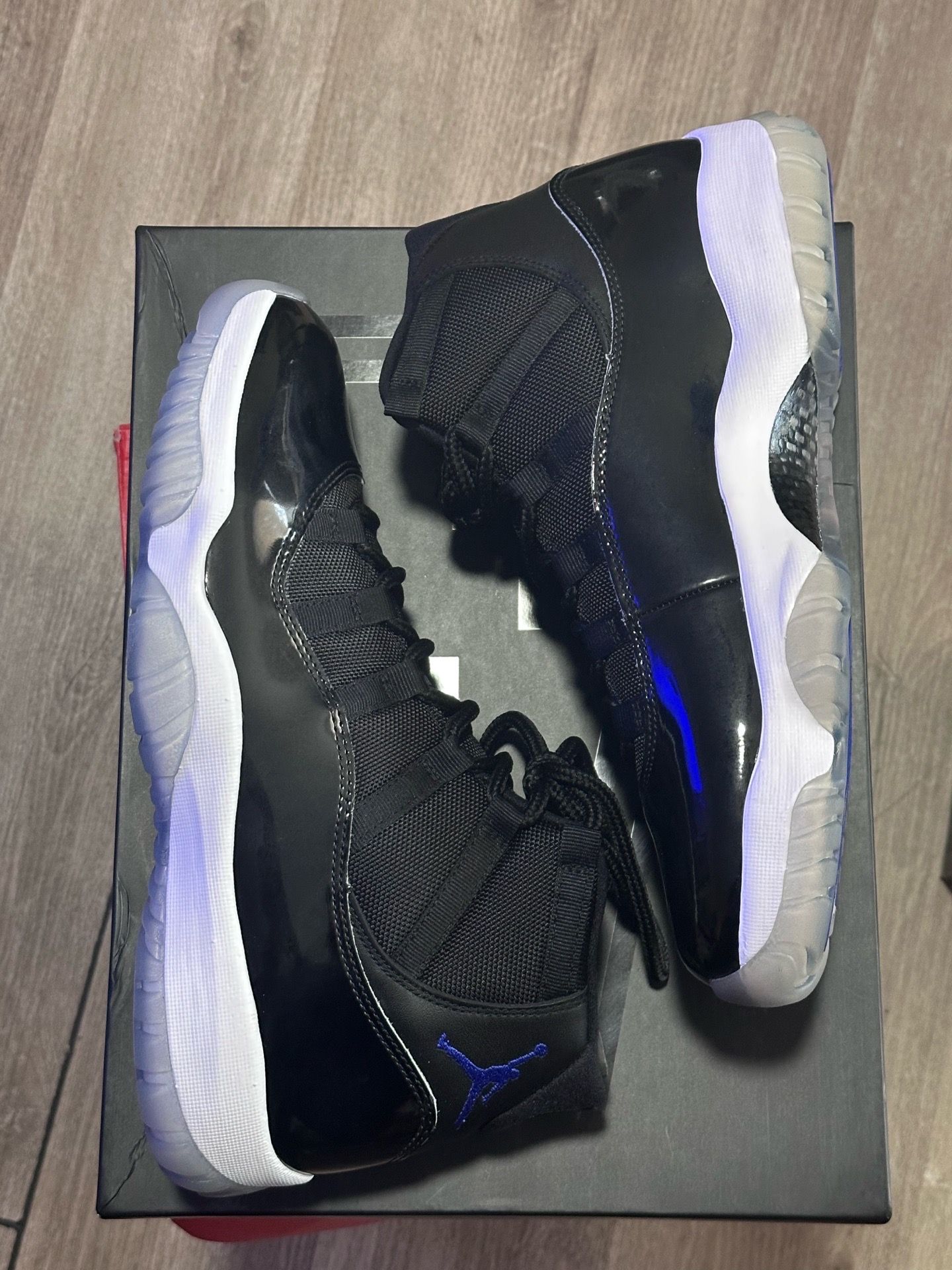 Jordan 11 Space Jam size 11