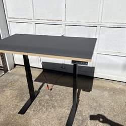 Desk - Power adustible 